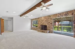 1029 Cedar Trail Dr, Cedar Hill, TX 75104 - Photo 2