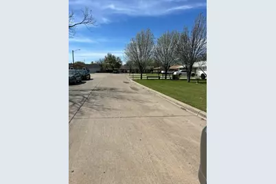 2102 Jeannette Court, Arlington, TX 76010 - Photo 8