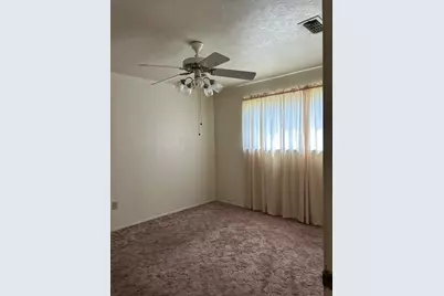 2102 Jeannette Court, Arlington, TX 76010 - Photo 4