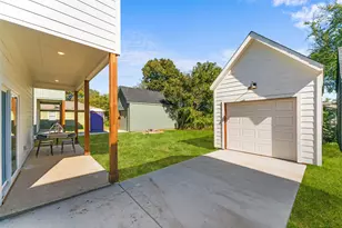 612 1/2 N Robinson St, Cleburne, TX 76031 - Photo 22