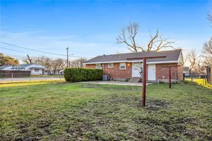 1920 Ruth Dr, Garland, TX 75042 - Photo 16