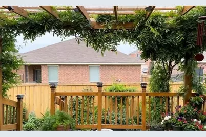 1427 Furlong Court, Irving, TX 75060 - Photo 14