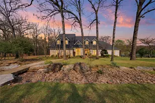 224 Colonial Dr, Mabank, TX 75156 - Photo 6