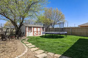 317 Stillmeadow Dr, Garland, TX 75040 - Photo 14