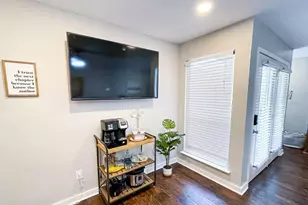 3121 Sondra Dr, Fort Worth, TX 76107 - Photo 4