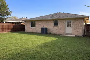 3819 Kiest Valley Ct, Dallas, TX 75233 - Photo 14