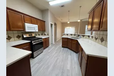 2709 Logan Drive, Mansfield, TX 76063 - Photo 8