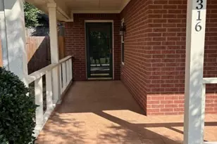 2316 Clermont Ln, Denton, TX 76205 - Photo 2