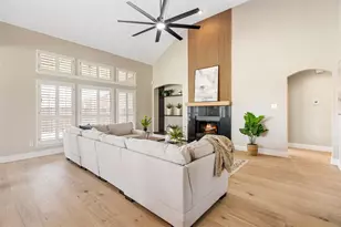 684 Hollow Cir, Coppell, TX 75019 - Photo 6