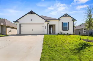 109 Adaline Bnd, McGregor, TX 76657 - Photo 2