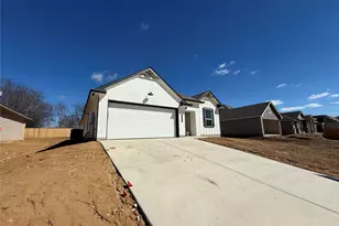 109 Adaline Bnd, McGregor, TX 76657 - Photo 2