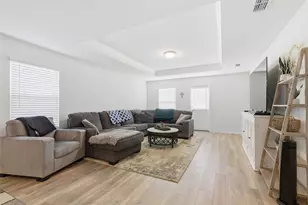 10101 Newtown Dr, Fort Worth, TX 76036 - Photo 12