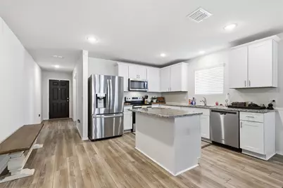 10101 Newtown Drive, Fort Worth, TX 76036 - Photo 4