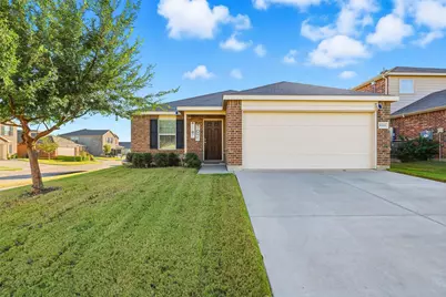 10101 Newtown Drive, Fort Worth, TX 76036 - Photo 1