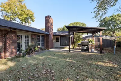 710 Waynelee Drive, Lancaster, TX 75146 - Photo 22