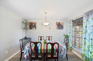 710 Waynelee Dr, Lancaster, TX 75146 - Photo 10