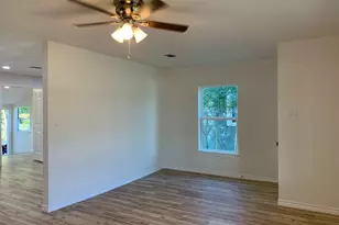 820 W Crawford St, Denison, TX 75020 - Photo 4
