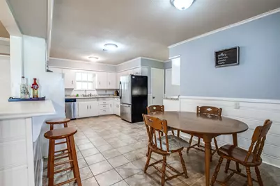 3928 Menzer Road, Fort Worth, TX 76103 - Photo 10