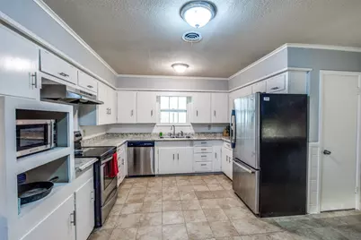 3928 Menzer Road, Fort Worth, TX 76103 - Photo 12