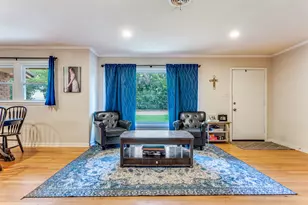 3928 Menzer Rd, Fort Worth, TX 76103 - Photo 4