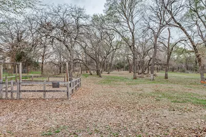 217 Woodbine Drive, Burleson, TX 76028 - Photo 32
