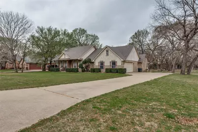 217 Woodbine Drive, Burleson, TX 76028 - Photo 2