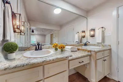 3714 Kiest Knoll Drive, Dallas, TX 75233 - Photo 18