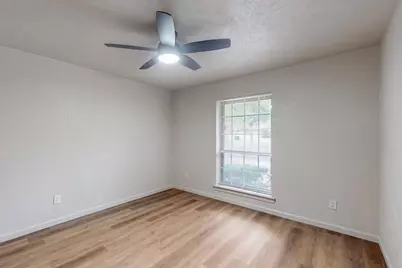 3714 Kiest Knoll Drive, Dallas, TX 75233 - Photo 12