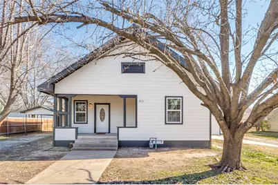 410 S Grand Avenue, Gainesville, TX 76240 - Photo 4