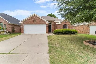 4844 Summer Oaks Lane, Fort Worth, TX 76123 - Photo 1