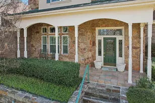 2101 Vista Ridge Ct, Arlington, TX 76013 - Photo 2