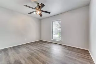 8514 Sikorski Ln, Dallas, TX 75228 - Photo 18