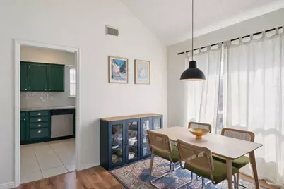 5309 Manhassett Drive, Arlington, TX 76018 - Photo 8