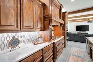 516 W Spring St, Weatherford, TX 76086 - Photo 6