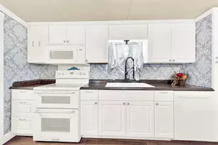 129 Hunter Ridge Ln, Springtown, TX 76082 - Photo 10