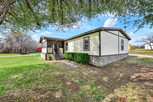 129 Hunter Ridge Ln, Springtown, TX 76082 - Photo 26