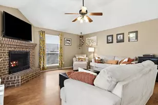 7002 Escondido Dr, Arlington, TX 76016 - Photo 10