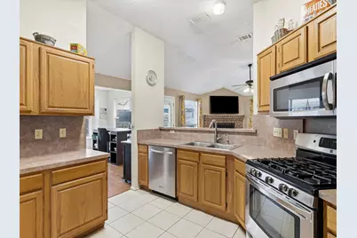 7002 Escondido Drive, Arlington, TX 76016 - Photo 12