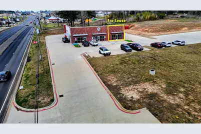 2212 Crockett Road, Palestine, TX 75801 - Photo 2