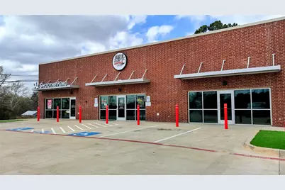2212 Crockett Road, Palestine, TX 75801 - Photo 10