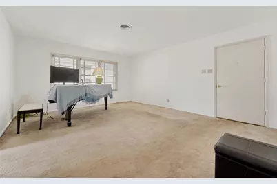 4123 Huckleberry Circle, Dallas, TX 75216 - Photo 4