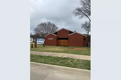 2401 W Green Oaks Boulevard, Arlington, TX 76016 - Photo 2