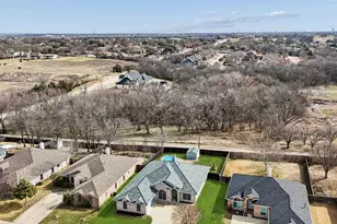 2790 Beacon Hill Dr, Rockwall, TX 75087 - Photo 2