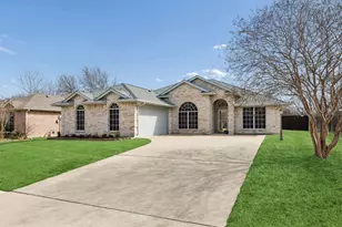 2790 Beacon Hill Dr, Rockwall, TX 75087 - Photo 2