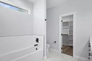 1006 Windy Ridge Dr, Longview, TX 75604 - Photo 22