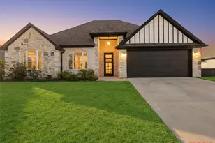 1006 Windy Ridge Dr, Longview, TX 75604 - Photo 1