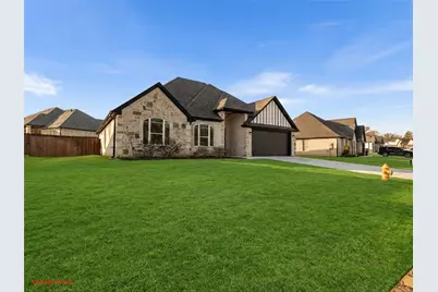 1006 Windy Ridge Drive, Longview, TX 75604 - Photo 2