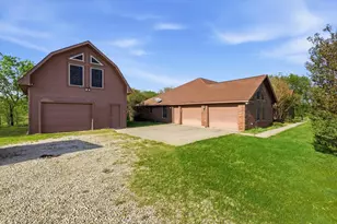 135 Private Road 2828, Decatur, TX 76234 - Photo 2