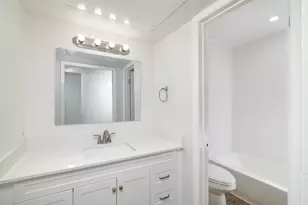 2722 Throckmorton St, Dallas, TX 75219 - Photo 12