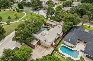 10695 Pagewood Dr, Dallas, TX 75230 - Photo 30